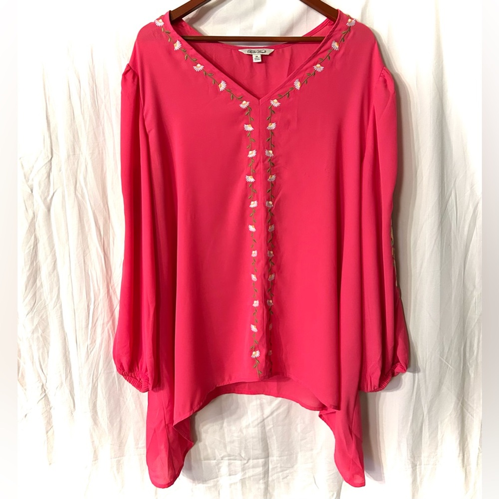 The Pioneer Woman Fuchsia Embroidered Blouse